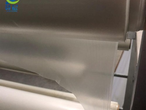 TPU環(huán)保膜強(qiáng)度高、韌性好、耐寒性、耐油性復(fù)合膜